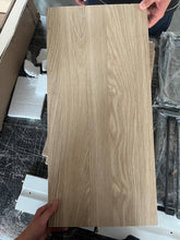 Lade das Bild in den Galerie-Viewer, Unterschrank Limone Eiche  Breite: 65 cm

