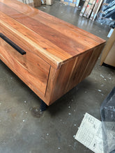 Lade das Bild in den Galerie-Viewer, TV- Lowboard Amla I
