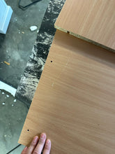 Lade das Bild in den Galerie-Viewer, REDUZIERT! -30% Drehtürenschrank Landvetter Breite: 102cm
