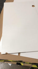 Lade das Bild in den Galerie-Viewer, Hochschrank Larado II
