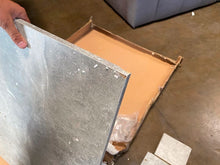 Lade das Bild in den Galerie-Viewer, Couchtisch Cutato Beton Dekor
